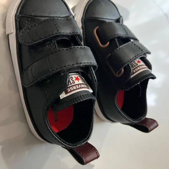 Converse Toddler Unisex Sneakers Black Leather Velcro - Picture 5 of 8